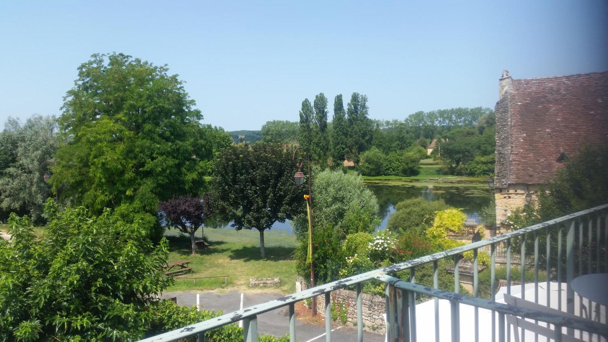 Hotel-Restaurant Cote Rivage Badefols-sur-Dordogne Εξωτερικό φωτογραφία